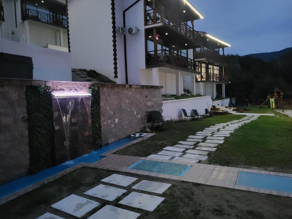 Вилно Селище Paradise View Sarnitsa ภายนอก รูปภาพ