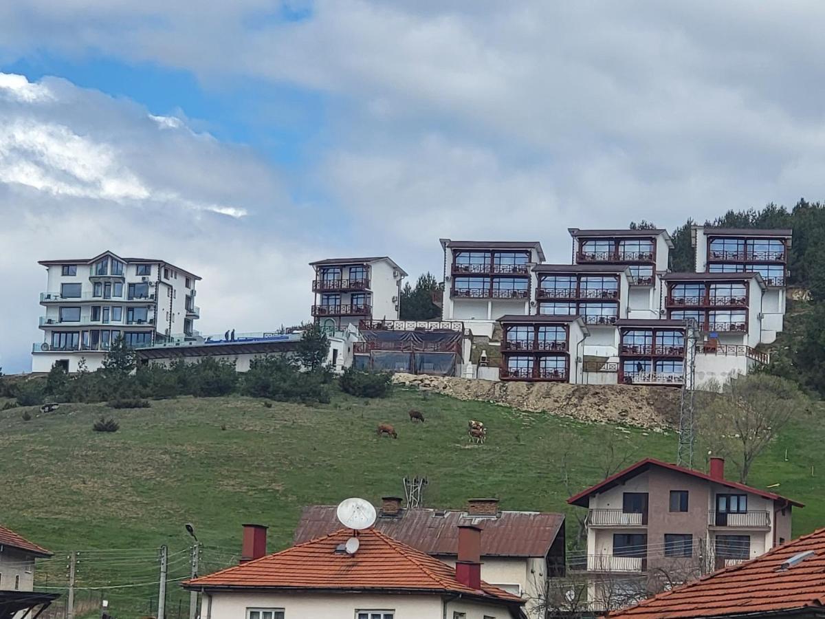 Вилно Селище Paradise View Sarnitsa ภายนอก รูปภาพ