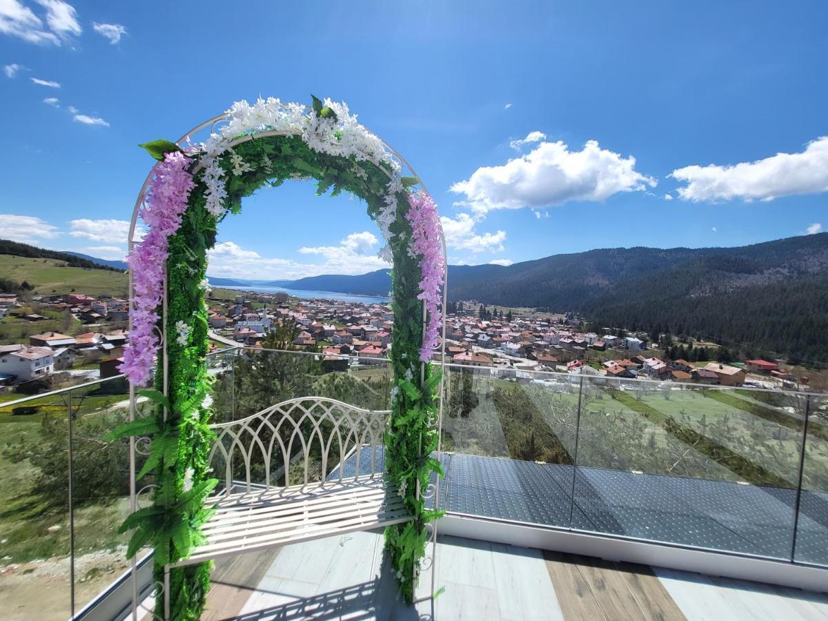 Вилно Селище Paradise View Sarnitsa ภายนอก รูปภาพ